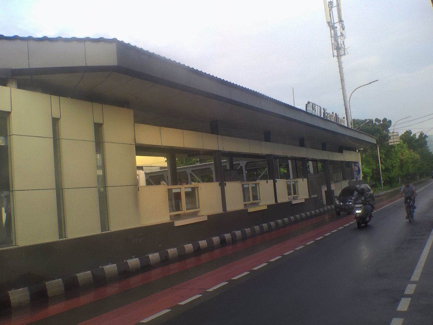 Ilustrasi Bukan Hanya Nama. Foto: Halte Busway Transjakarta/mataconews