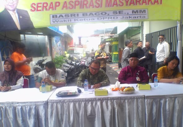 Suasana reses, anggota DPRD Basri Baco, di Kemayoran