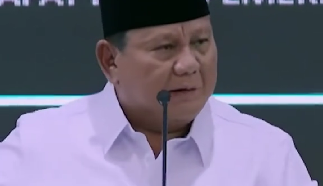 Presiden Republik Indonesia, Prabowo Subianto, menyoroti Fenomena sebahagianya masyarakat yang getol mengkritik pemerintahannya