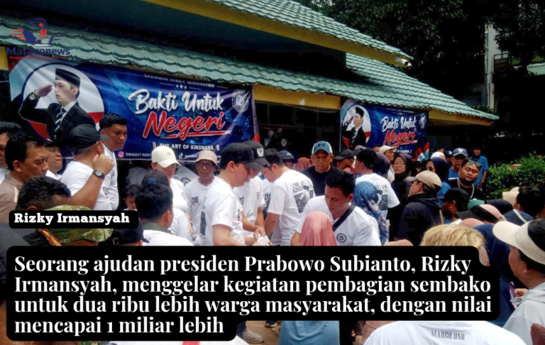 Ajudan presiden Prabowo Subianto, Rizky Irmansyah, Membagikan Ribuan paket sembako kepada warga masyarakat di jakarta